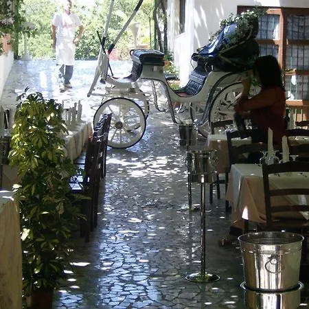 Ξενοδοχείο Vecchio West Agerola